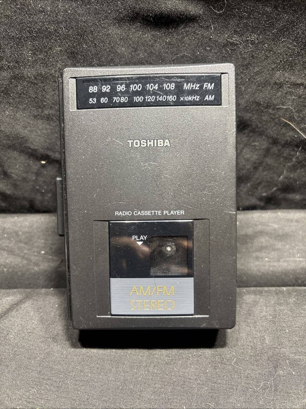 Vintage Toshiba KT-A910 Stereo Radio Cassette Player Portable Walkman Black